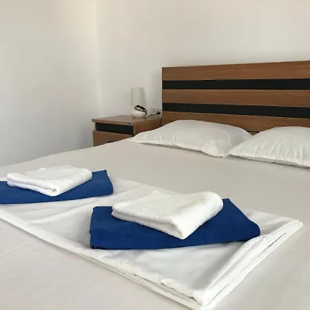 Apartment Sea